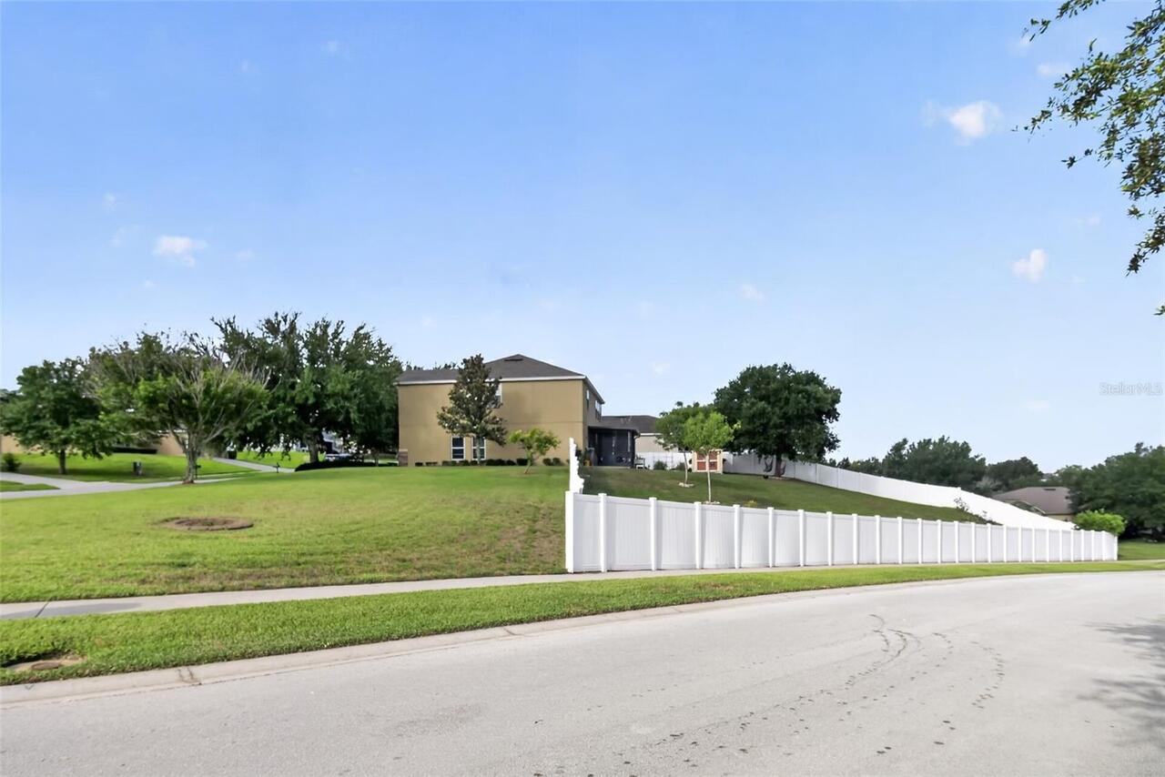 Listing Photo 28