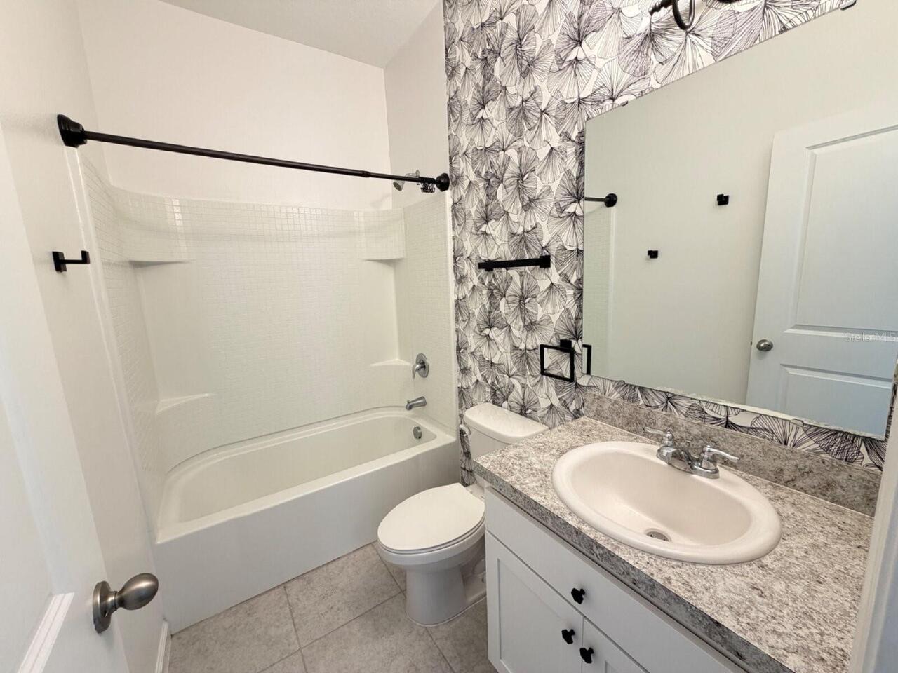 Listing Photo 10