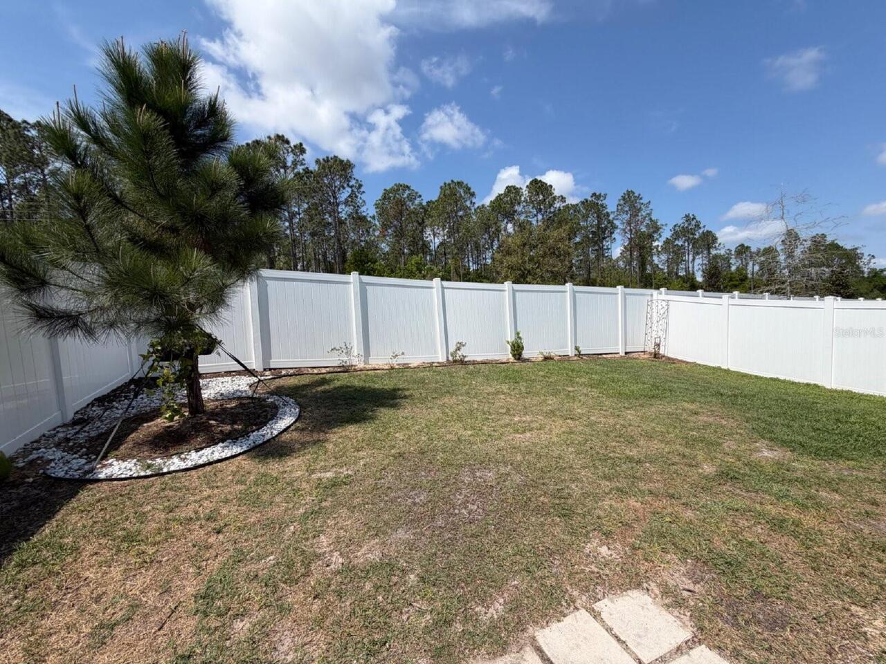 Listing Photo 16