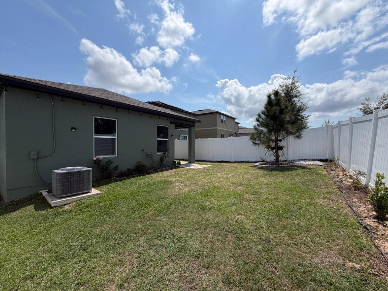 Listing Photo 17