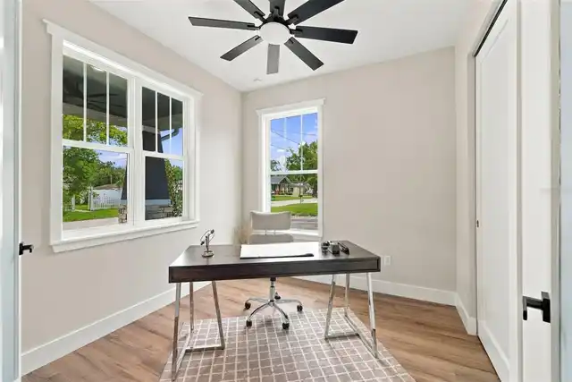 Listing Photo 21