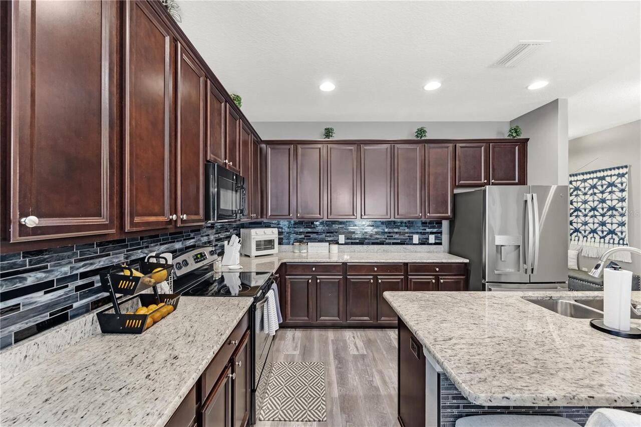 Listing Photo 16