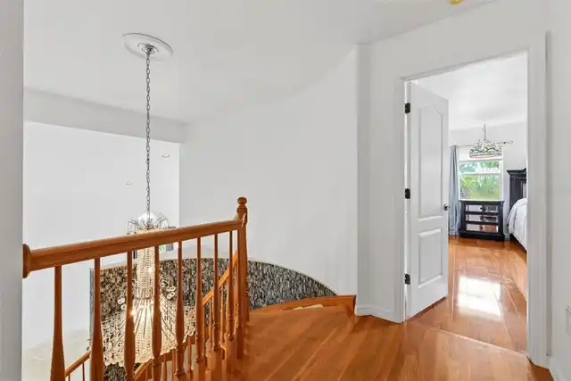 Listing Photo 34