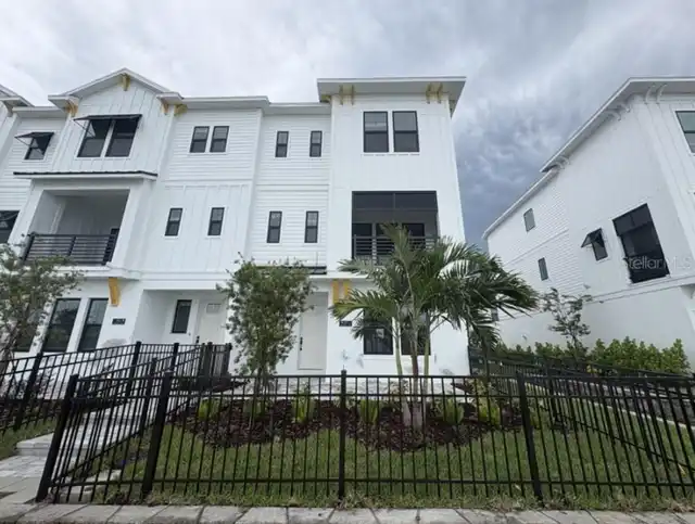 Sarasota Real Estate