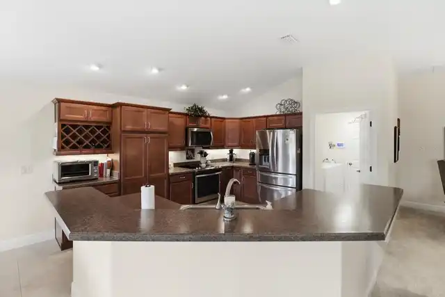 Listing Photo 16