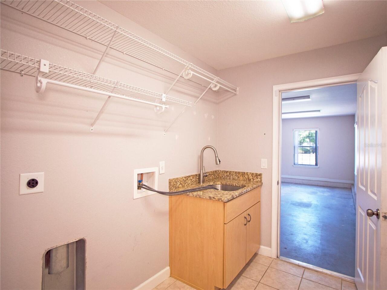 Listing Photo 14