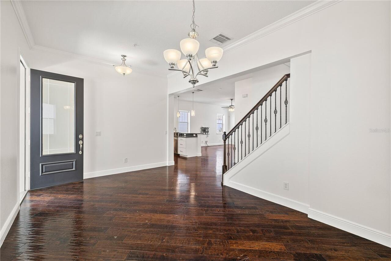Listing Photo 8