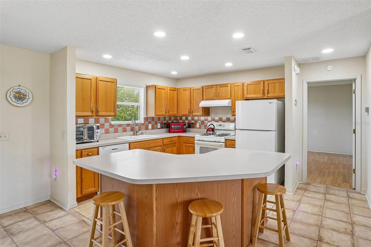 Listing Photo 8