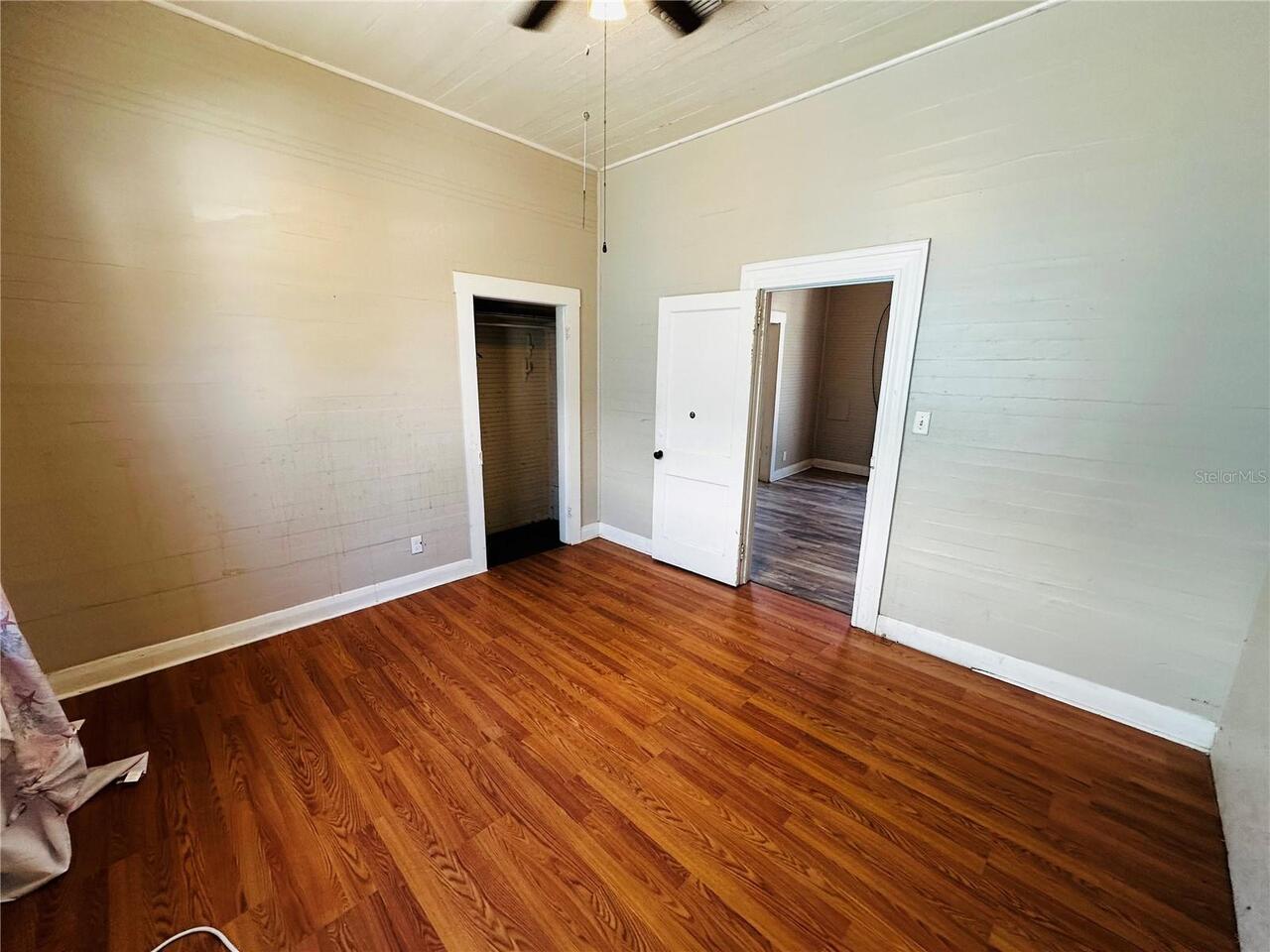 Listing Photo 12