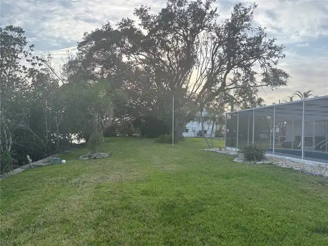 Listing Photo 14