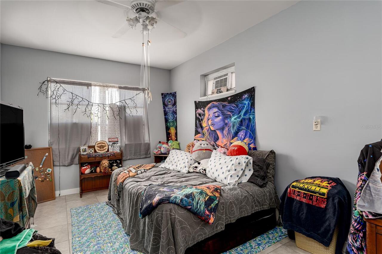 Listing Photo 17