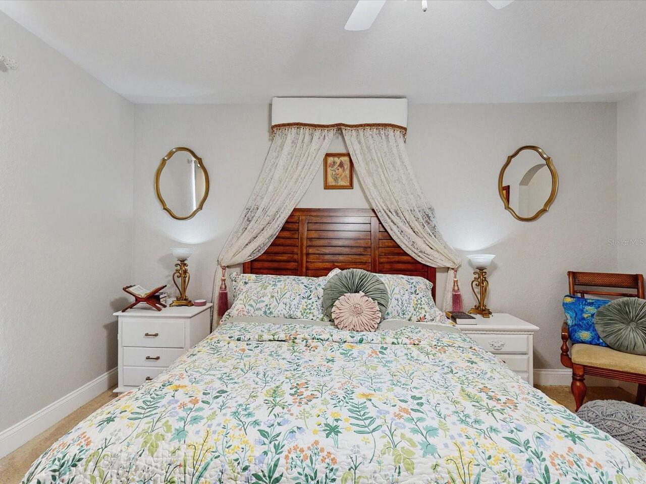 Listing Photo 11
