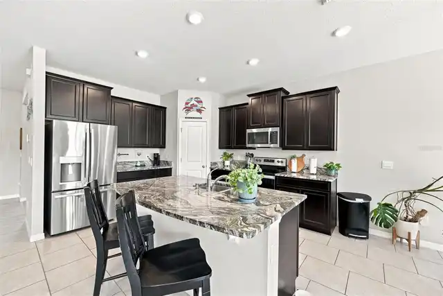 Listing Photo 9