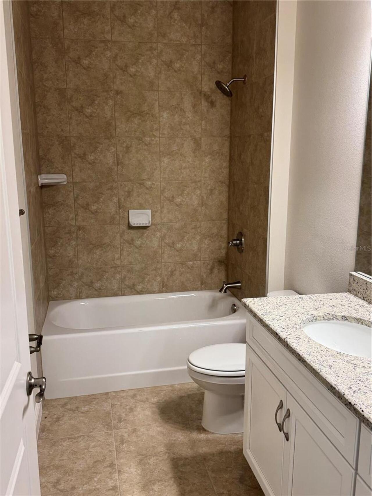 Listing Photo 17