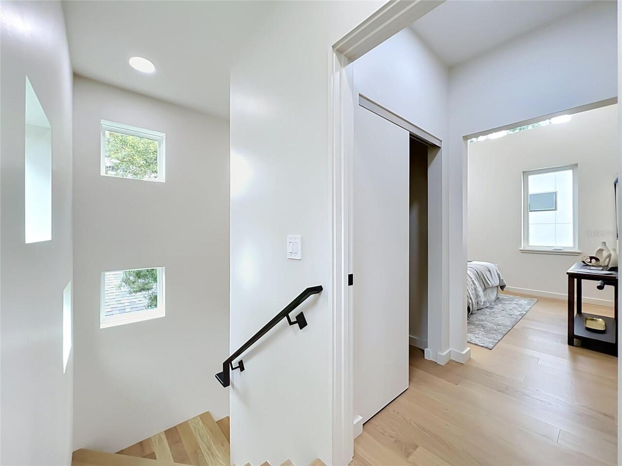 Listing Photo 10
