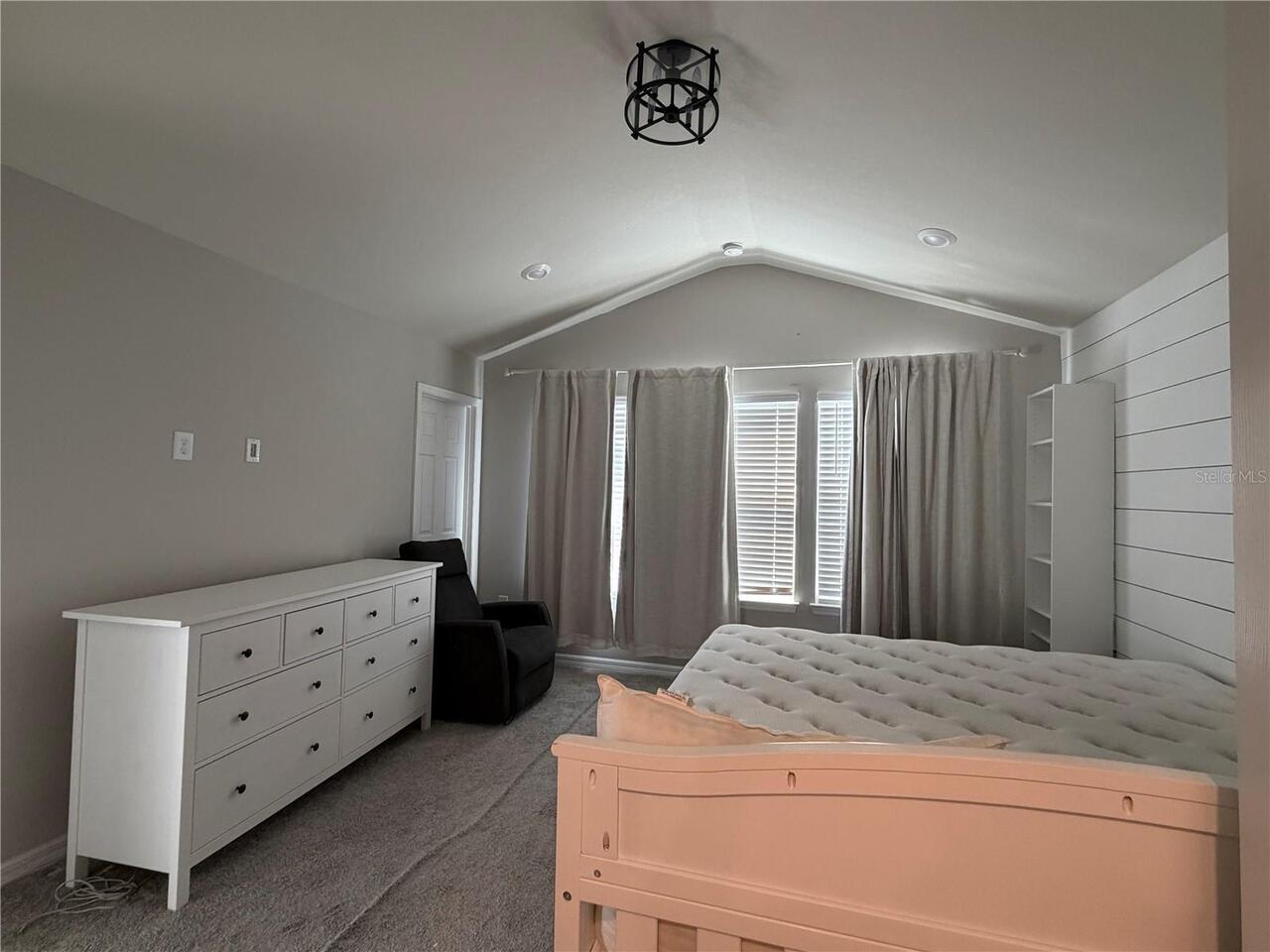 Listing Photo 14
