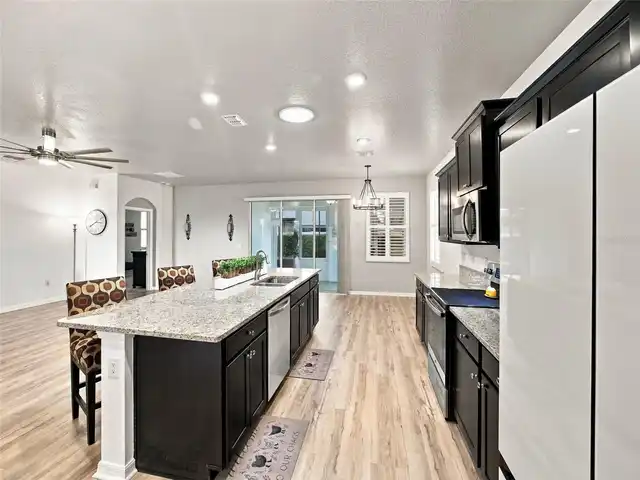 Listing Photo 7