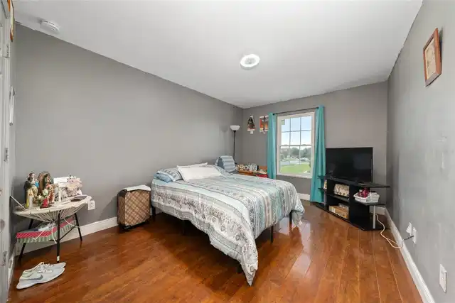 Listing Photo 37
