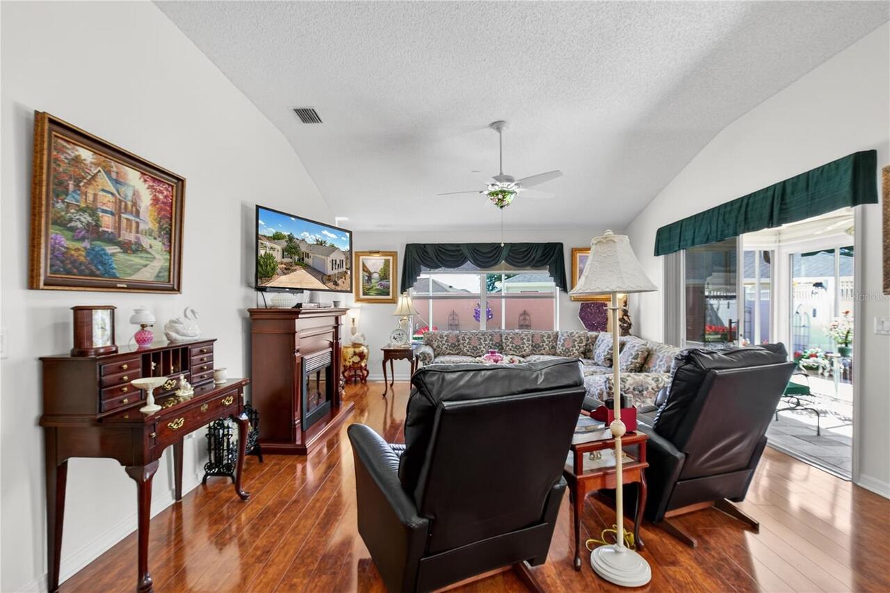 Listing Photo 7
