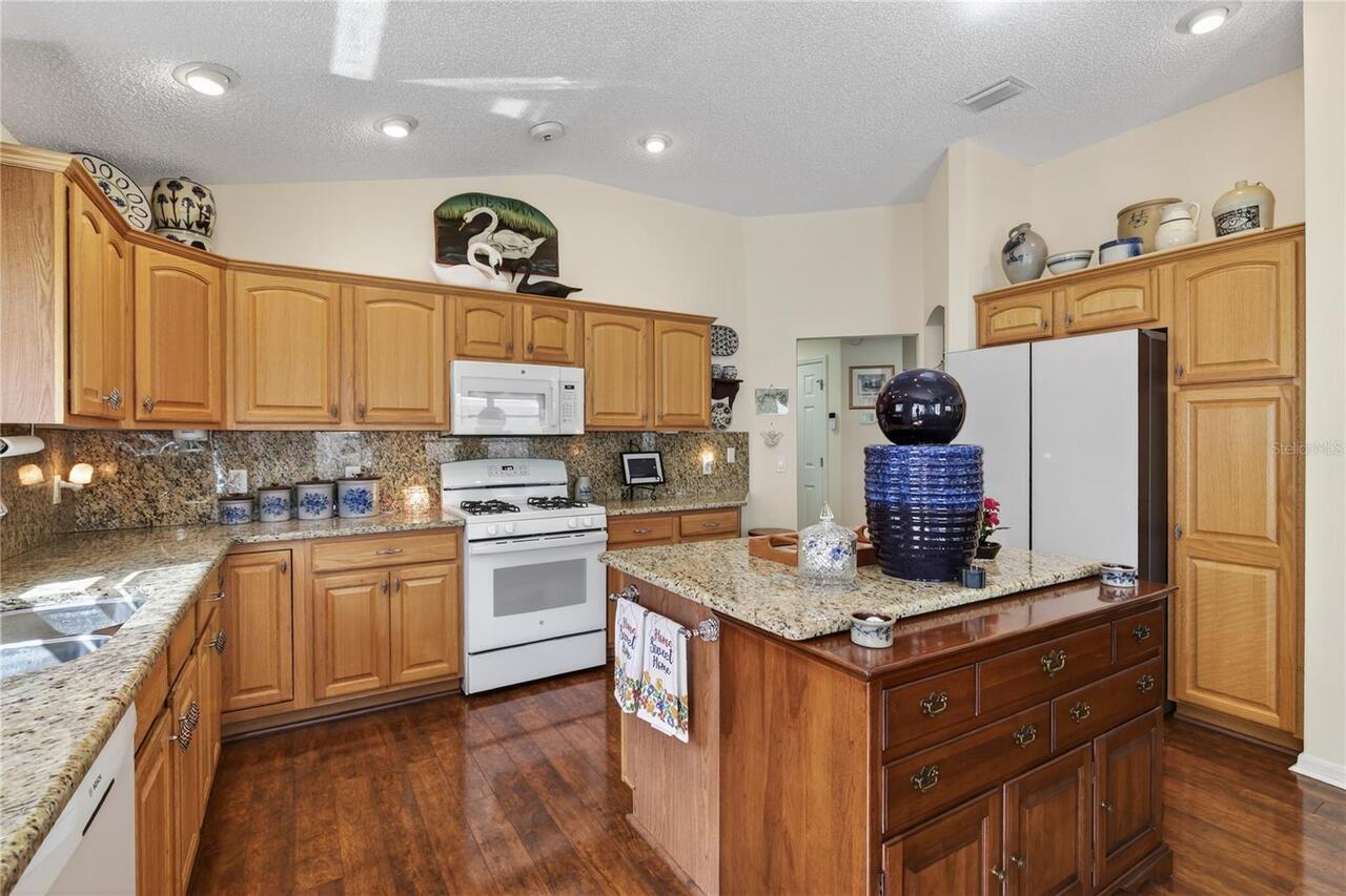 Listing Photo 13