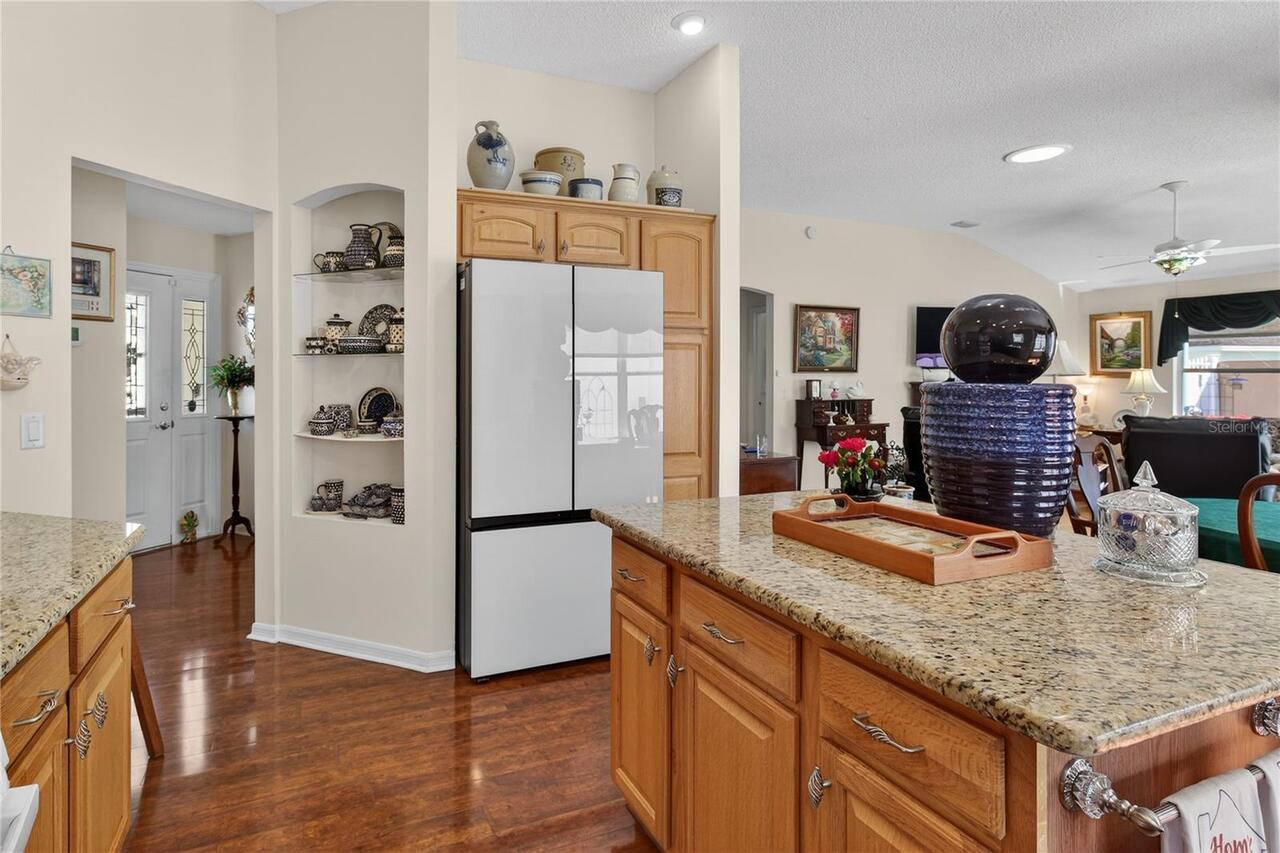 Listing Photo 16