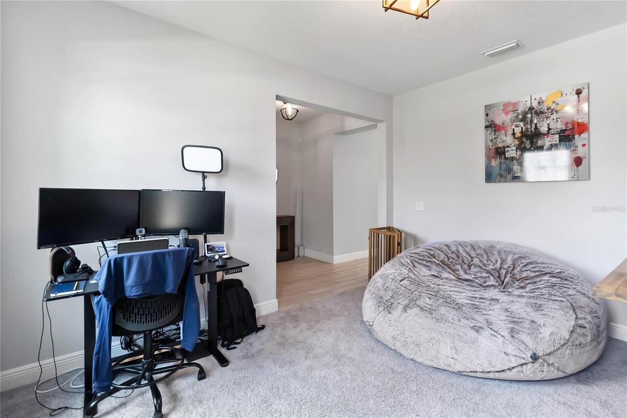 Listing Photo 8