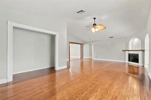 Listing Photo 21