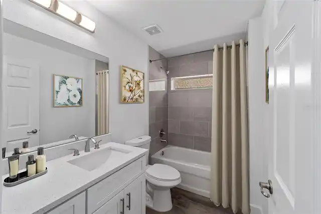 Listing Photo 9