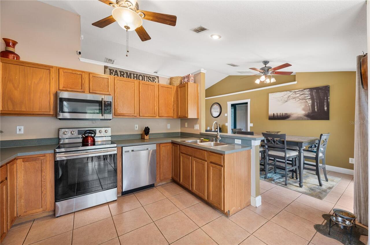Listing Photo 10