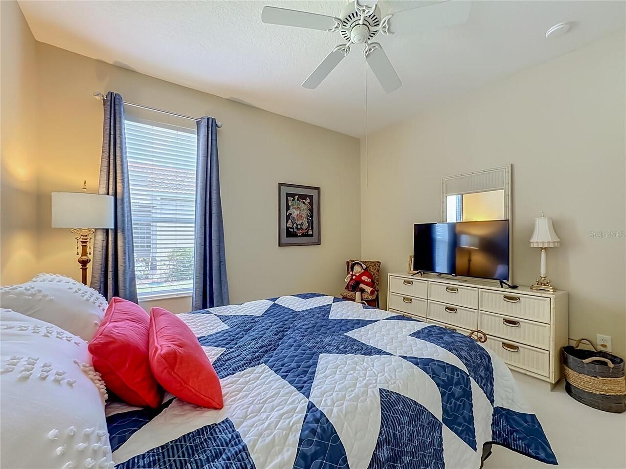 Listing Photo 7