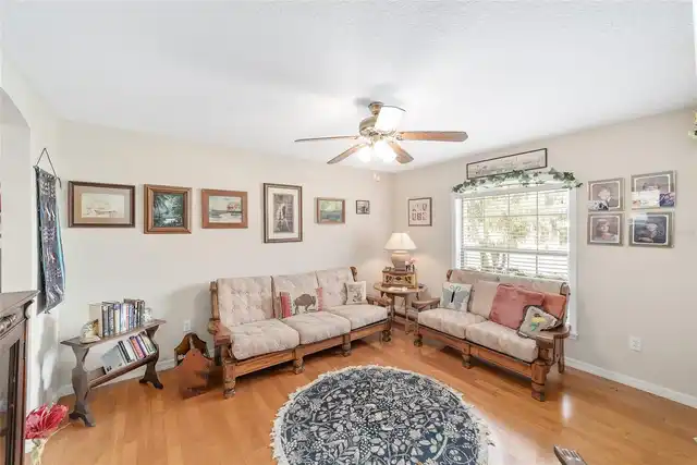 Listing Photo 17