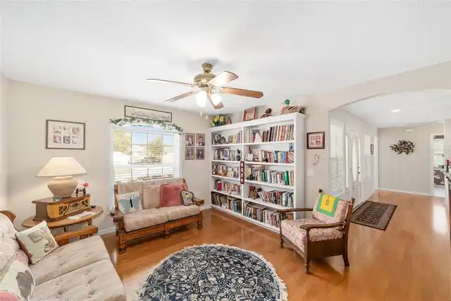 Listing Photo 18