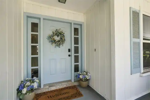 Listing Photo 12