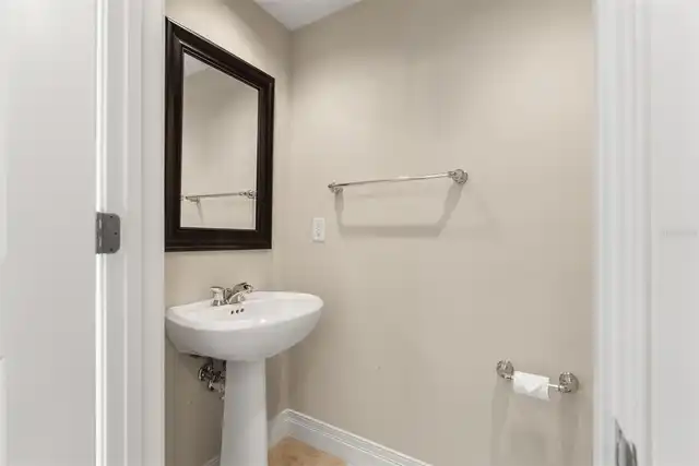 Listing Photo 7