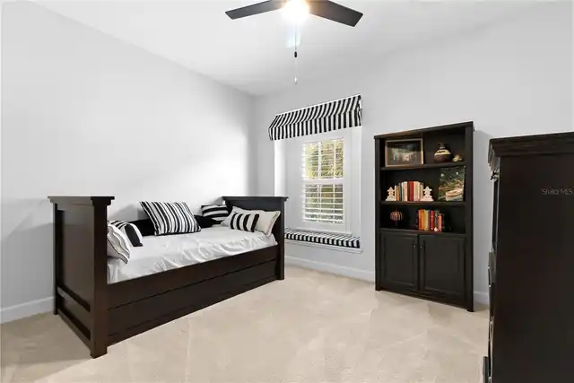 Listing Photo 19