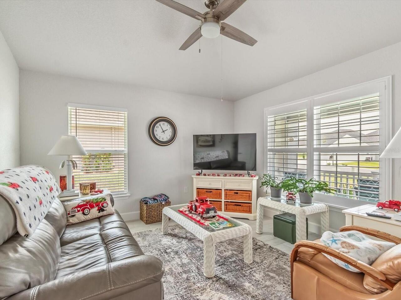 Listing Photo 12
