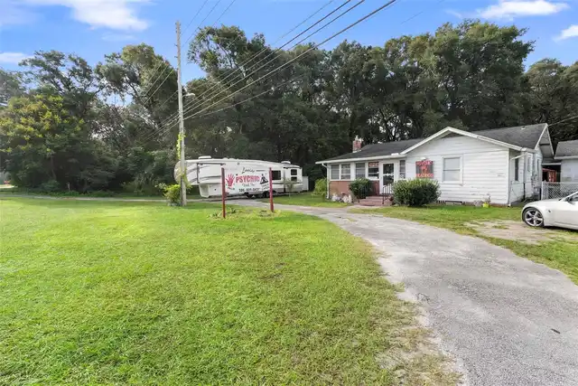Listing Photo 16