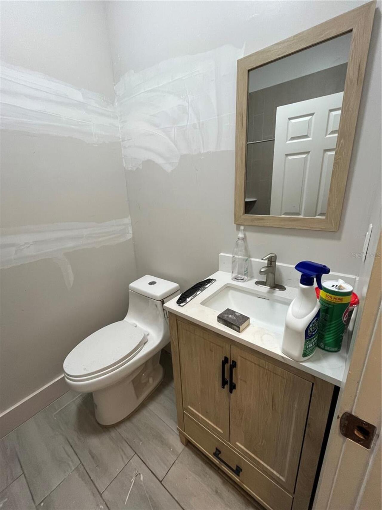 Listing Photo 9