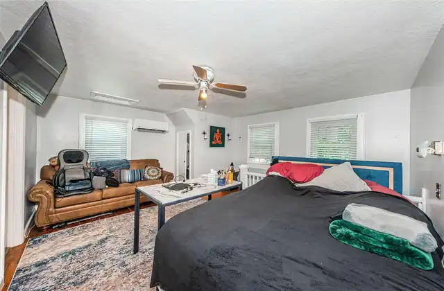 Listing Photo 42