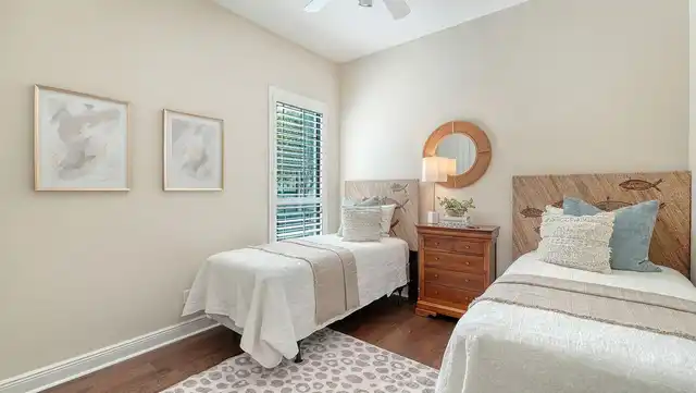 Listing Photo 25