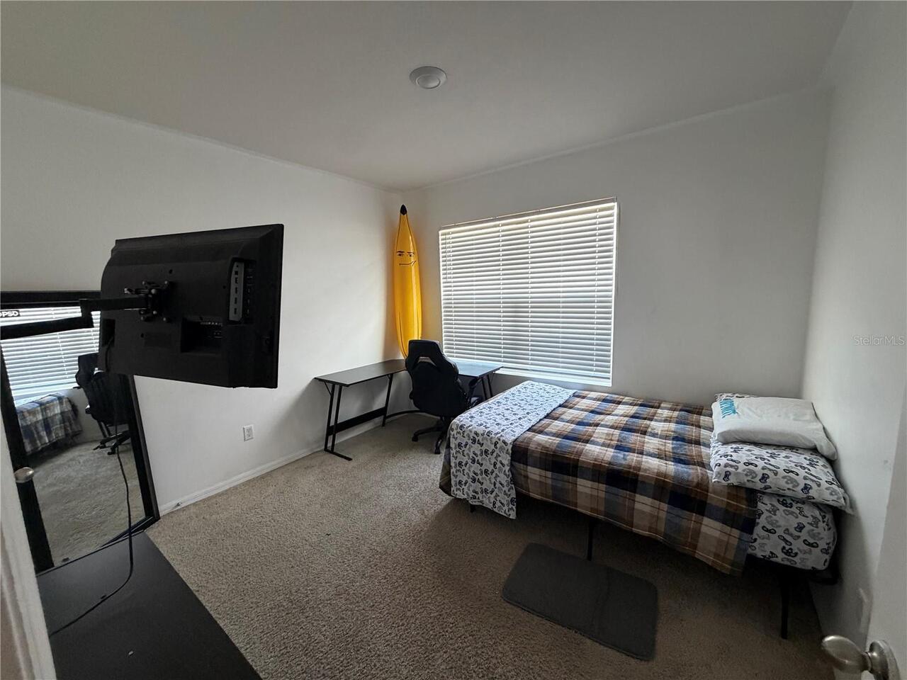 Listing Photo 8