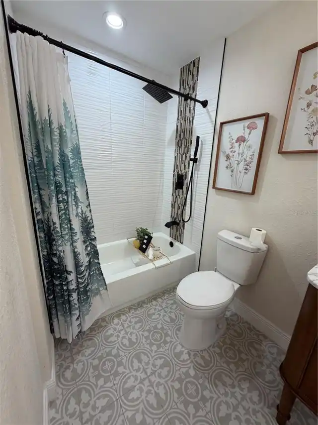 Listing Photo 22