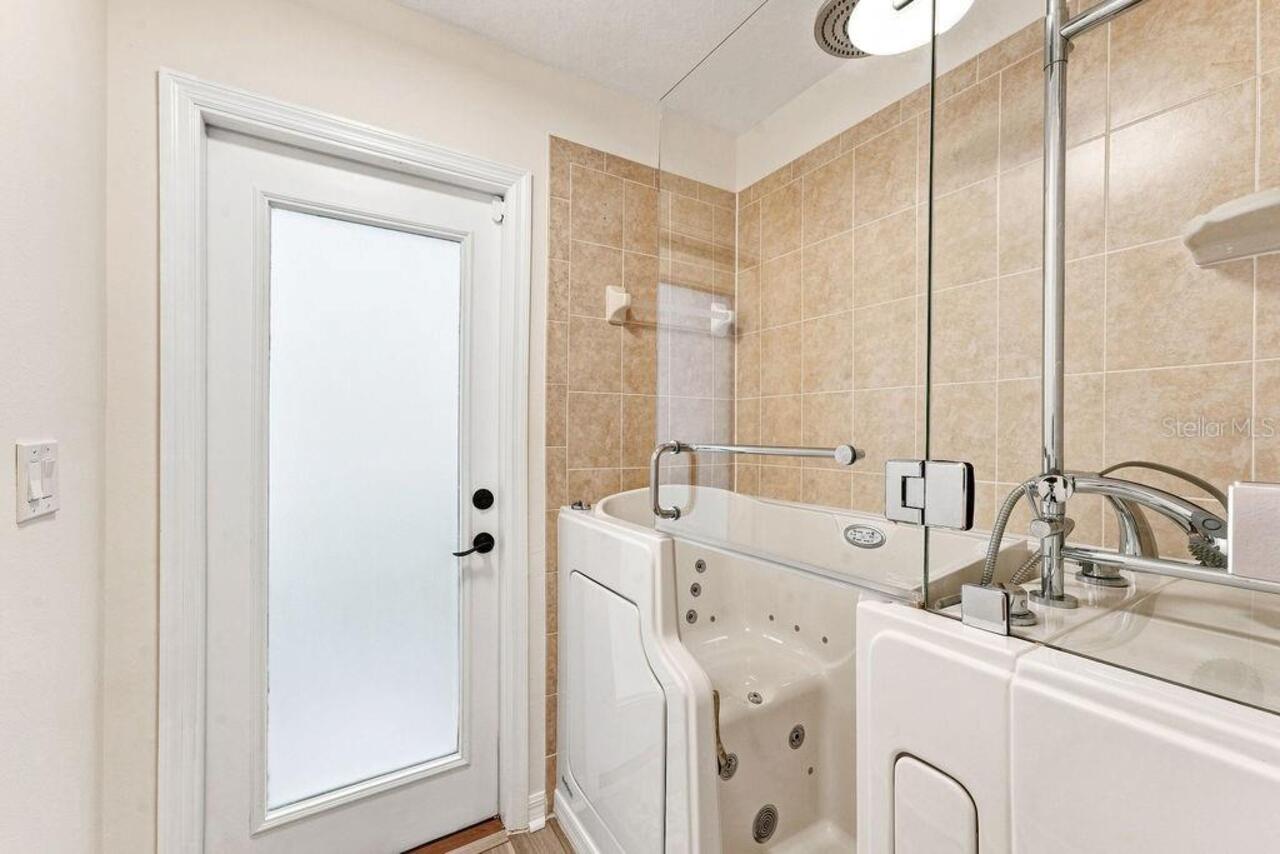 Listing Photo 32