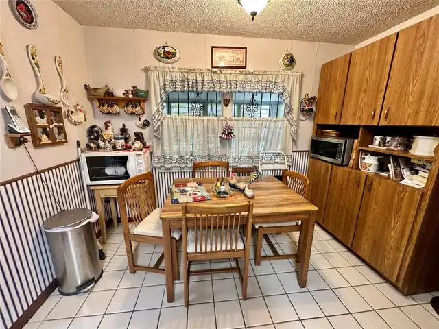 Listing Photo 7