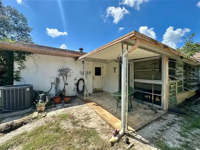 Listing Photo 14