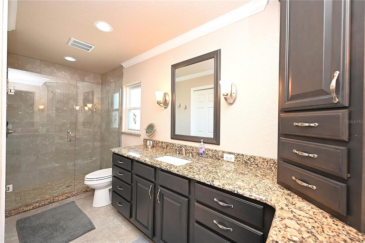 Listing Photo 33