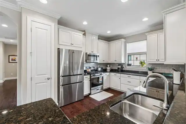 Listing Photo 15