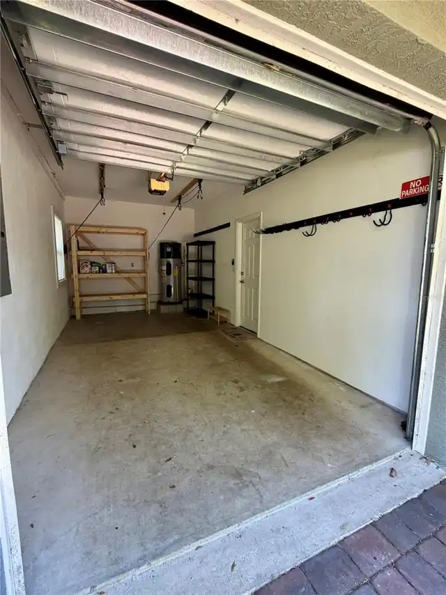 Listing Photo 9
