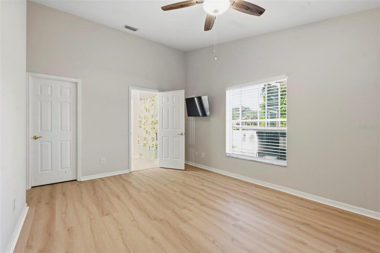 Listing Photo 42