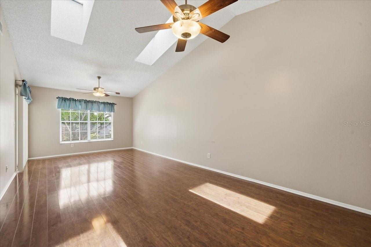 Listing Photo 16